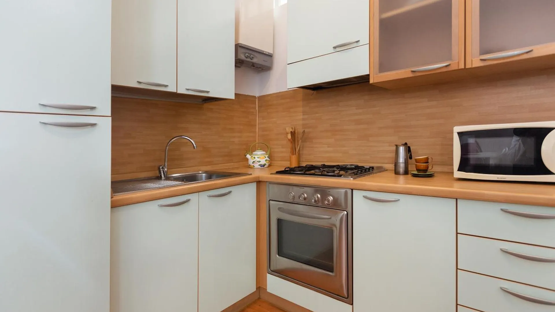 Soft Colors Exclusive Apartment - Navigli District - M2 米兰