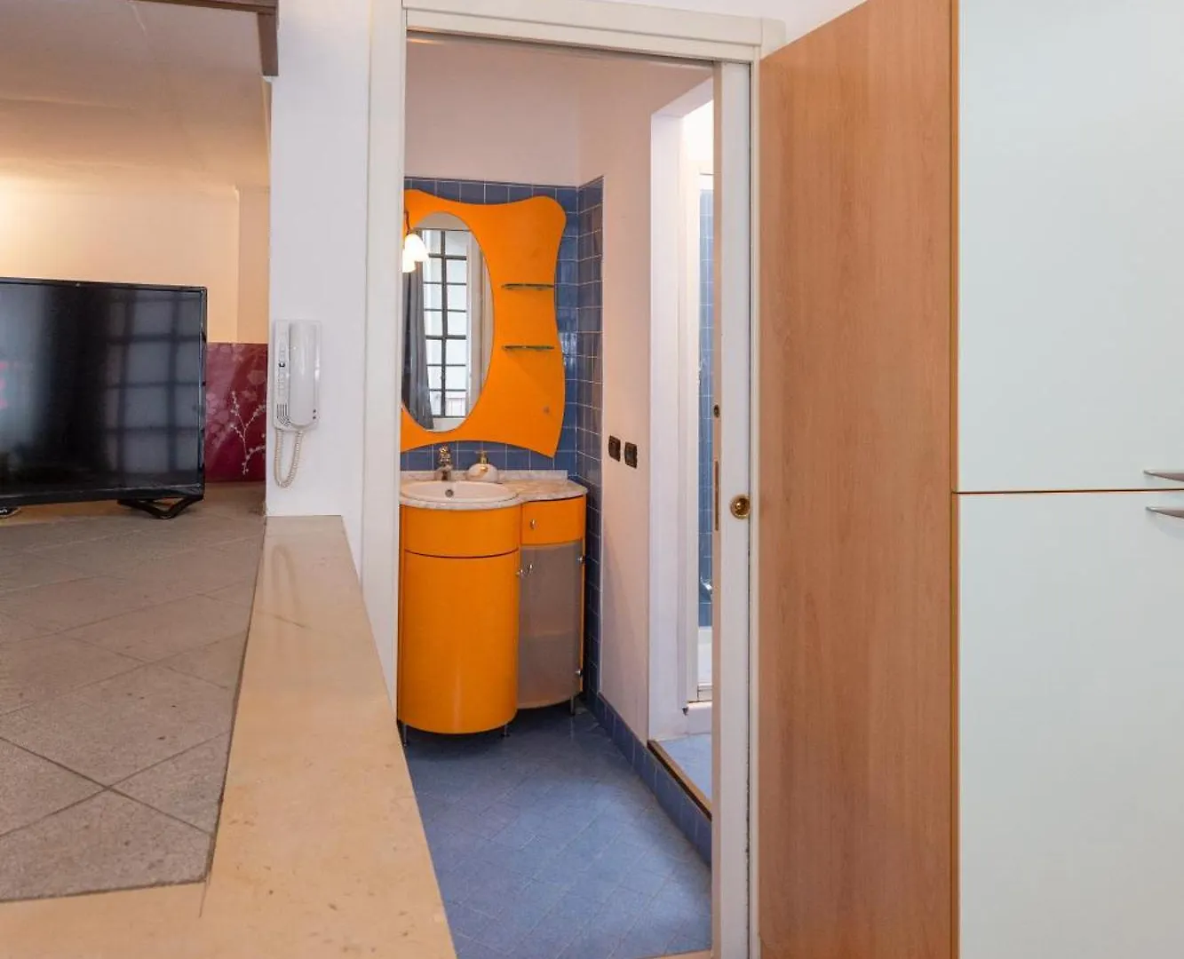 Soft Colors Exclusive Apartment - Navigli District - M2 米兰